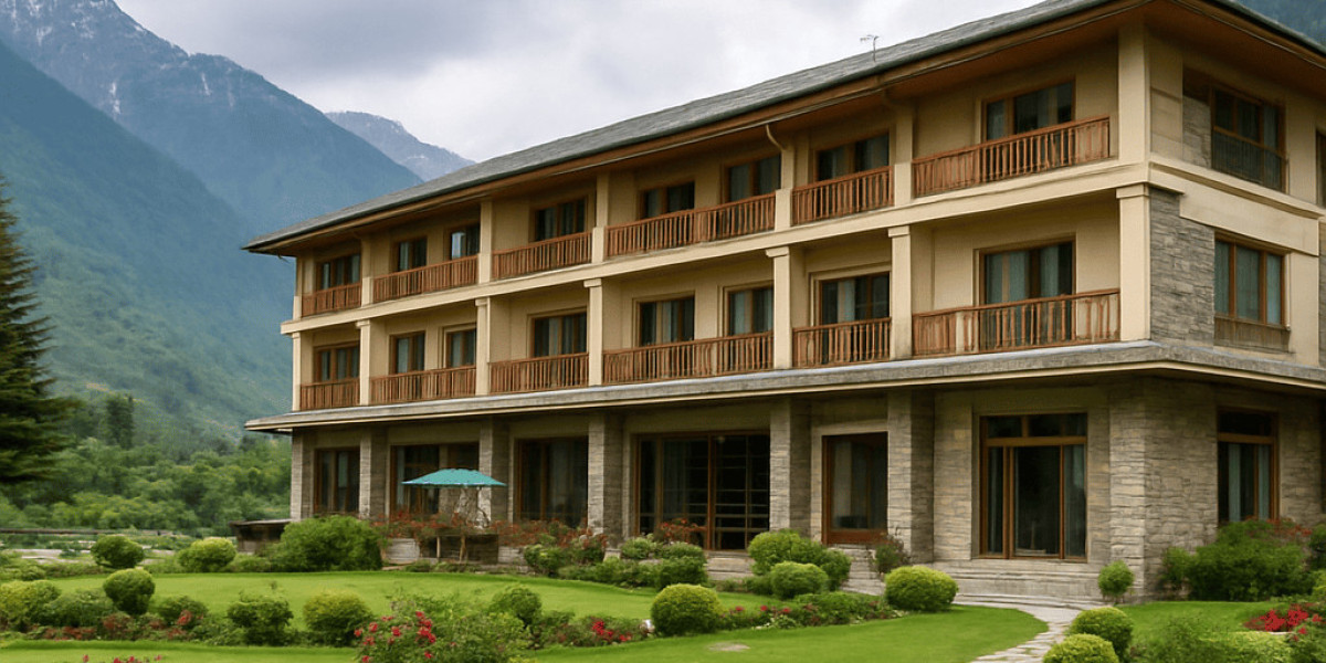 How Can Travelers Book the Best Hotel in Swat Without Hassle?